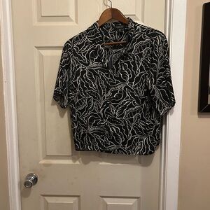 Rachel Zoe Monochrome Leaf Pattern collared Blouse- size Medium